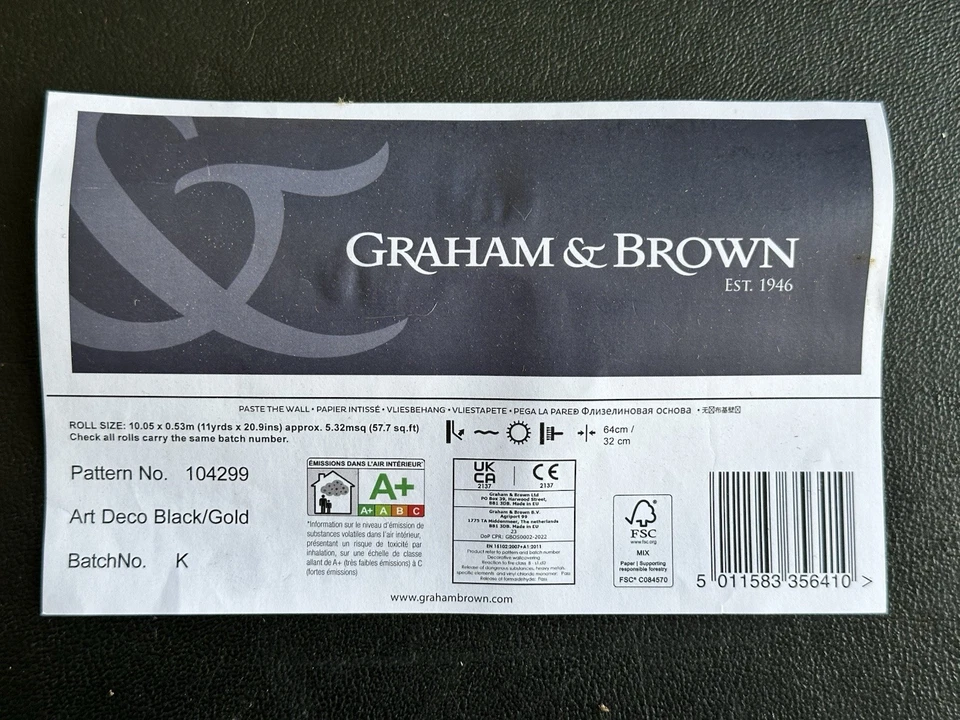 Graham & Brown 104299 Black And Gold Art Deco Fountain Wallpaper - Image 3 of 3