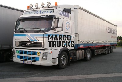 LKW Foto Volvo FH12 Planensattelzug Italien weiß Transporte Mair SC Schen #c8zk