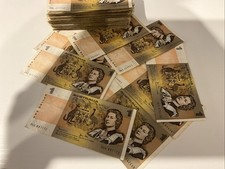 $1 AUSTRALIAN BANKNOTES Average Condition As Pictured FREE POSTAGE