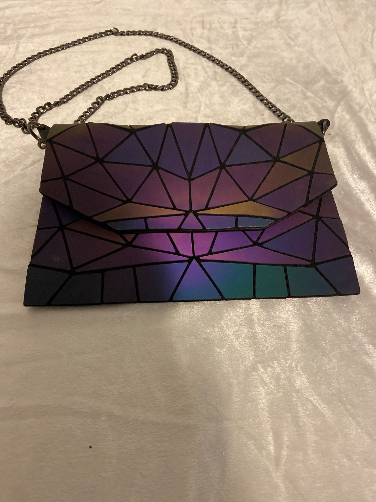 LOVEVOOK Geometric Iridescent Holographic Crossbody Purse