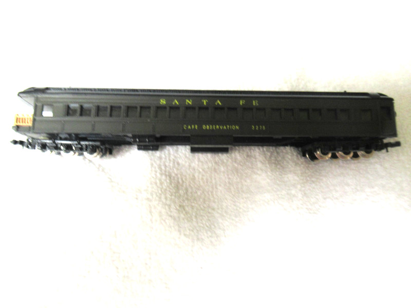 N SCALE SANTA FE 3275 CAFE OBSERVATION CAR MADE IN HONG KONG