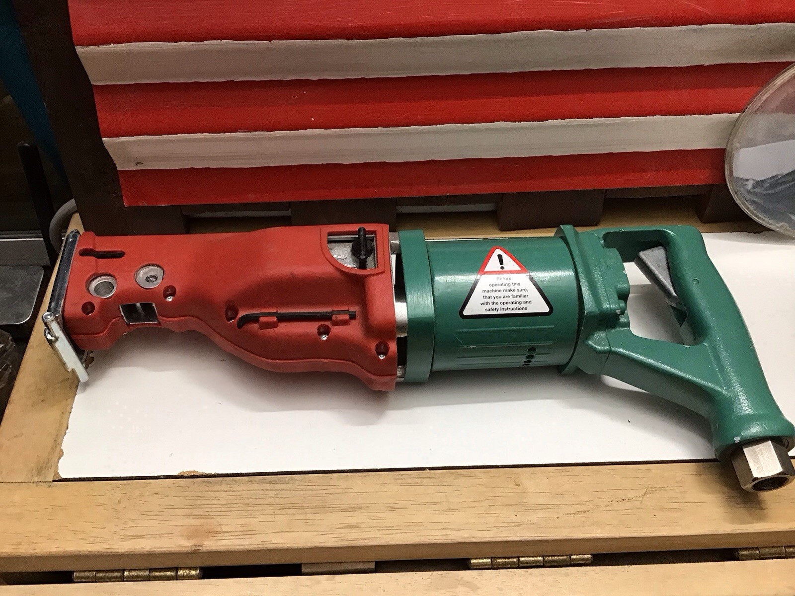 S C unitec Spitznas Pneumatic Saw The WILF Model 5 6005 0050 Untested