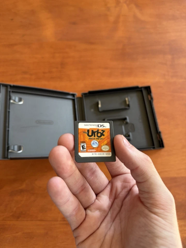 Urbz: Sims in the City (Nintendo DS) Excellent Condition - Authentic & Tested - Image 4 of 4
