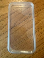 Quad Lock iPhone 15 Poncho
