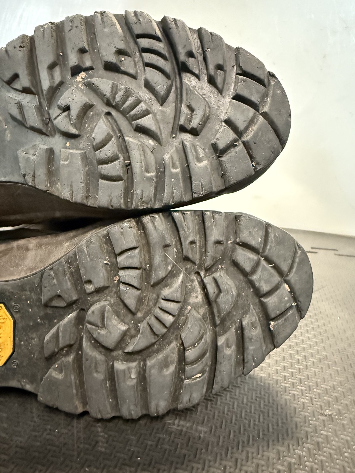 Chippewa Waterproof Leather Camo Hunting & Snake Boots Mens 9 D Vibram. ITALY