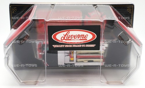 Code 3 Collectibles City of Chicago Die Cast Fire Engine 109 Ltd Ed #12316 - Picture 6 of 8