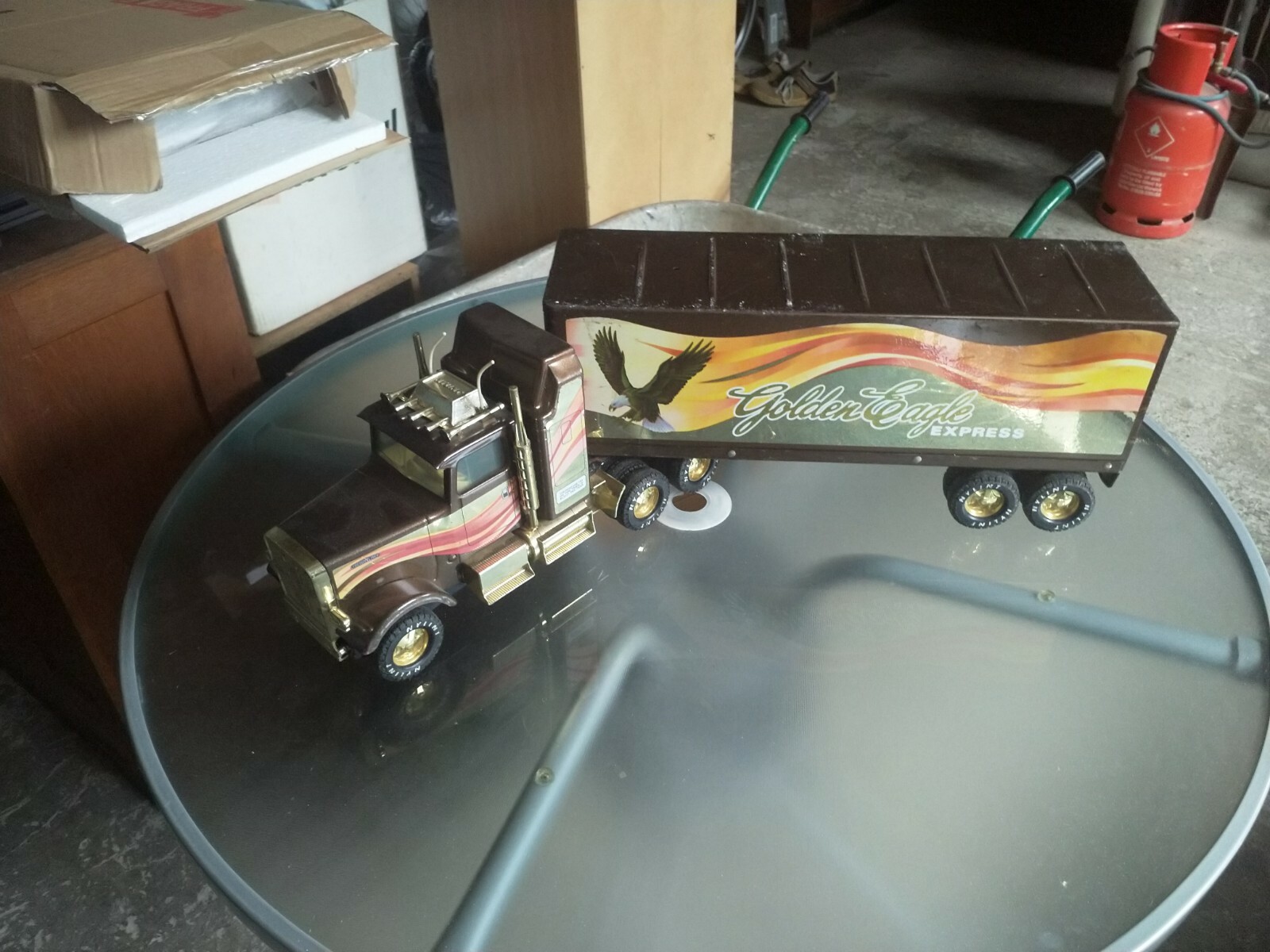 golden eagle express toy truck