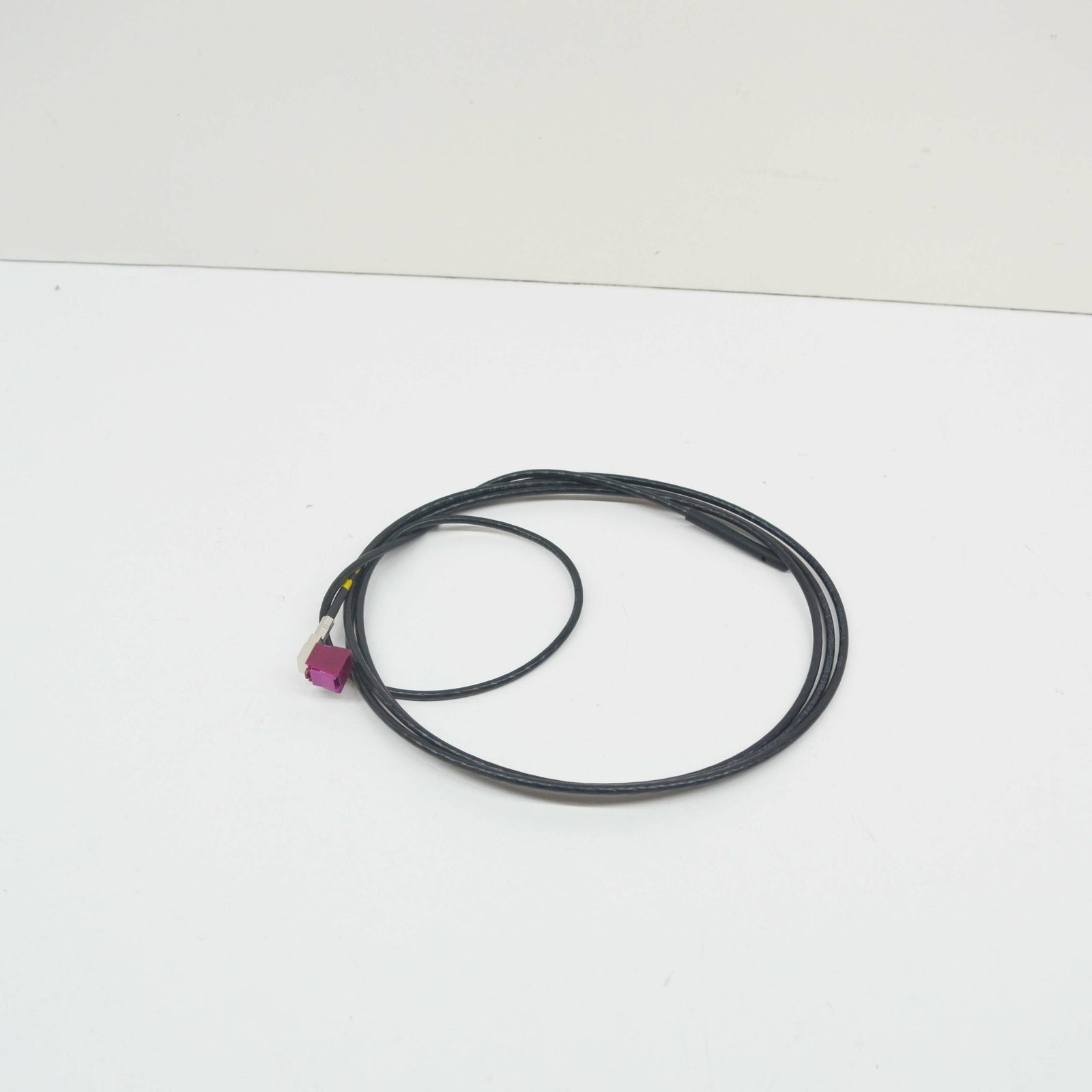 NEU BMW 2 COUPE F22, F87 WLAN ANTENNENKABEL 61119372321 9372321 