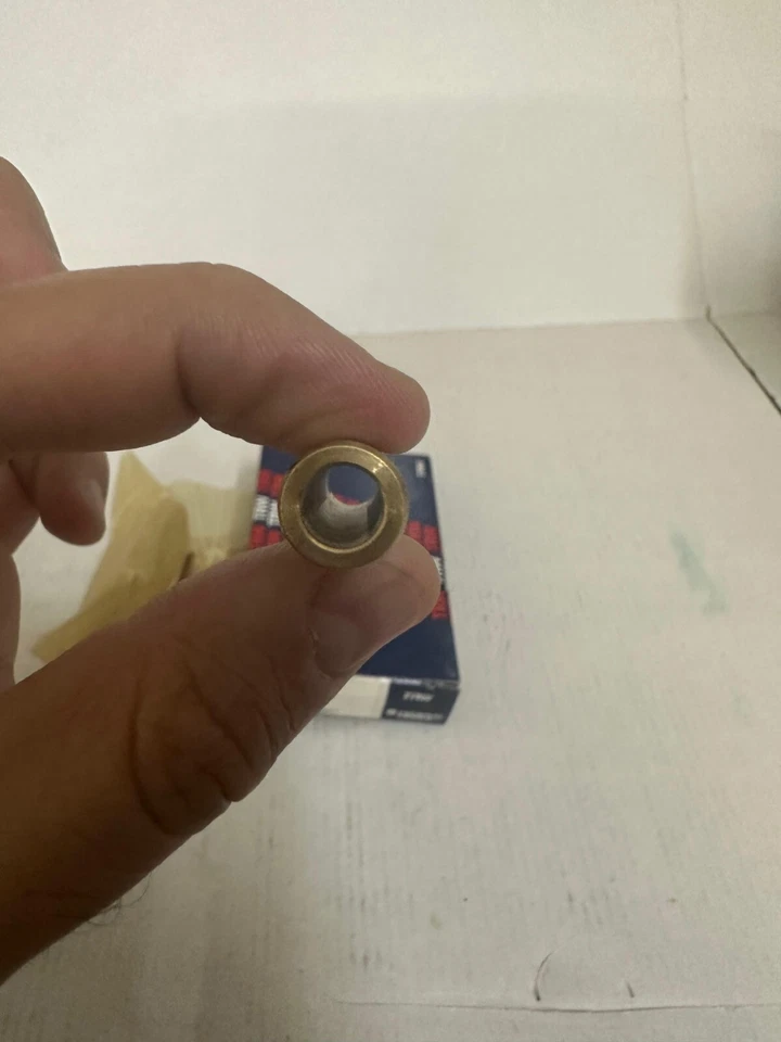 16 piezas x Guía de válvula IN/EX 81-30103 TRW para PORSCHE 928, 944, 968 944.104.327.51 Foto 3 de 4