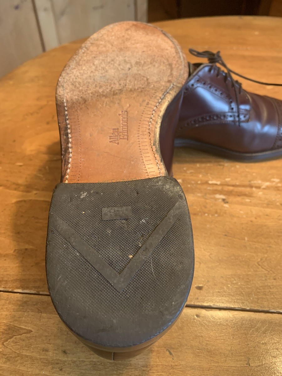 Allen Edmonds Sanford Burgundy Medalion Cap Toe Derby USA  display picture 1