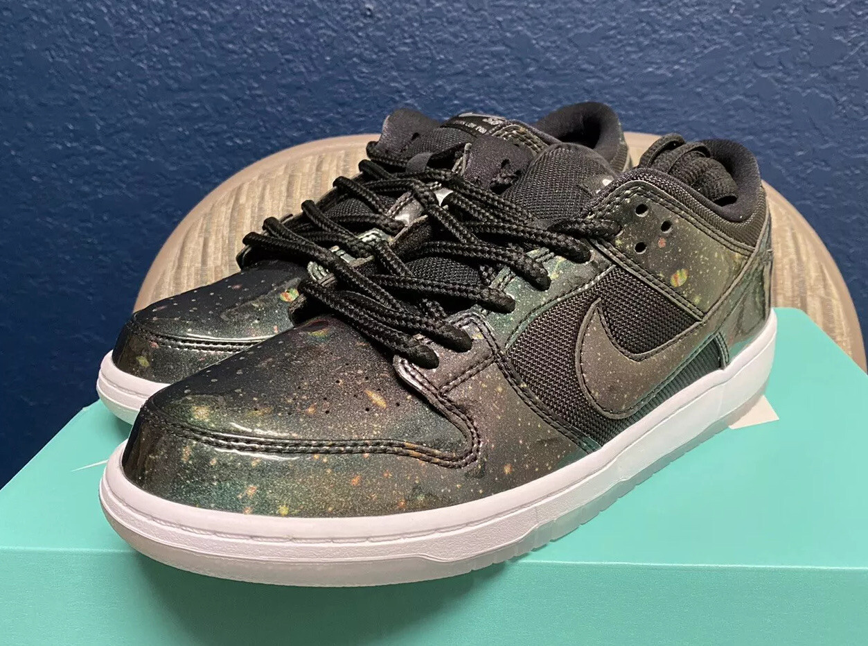 nike dunk galaxy