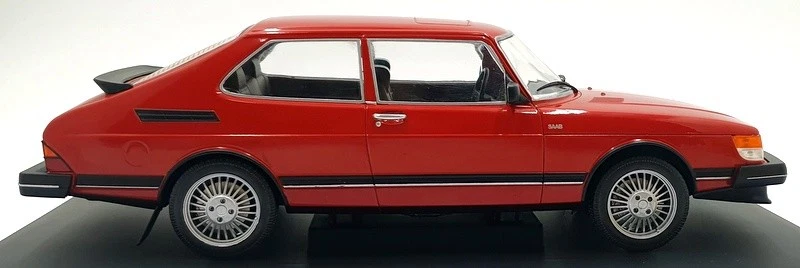 Model Car Group 1/18 Scale MCG18340 Saab 900 Turbo - Red - Image 4 of 4