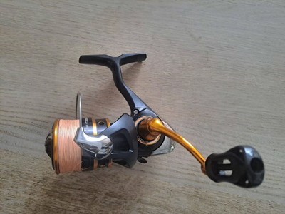DAIWA 24 IPRIMI LT SPINNROLLE mit Sehr Gutem 0,10 Geflecht 7kg