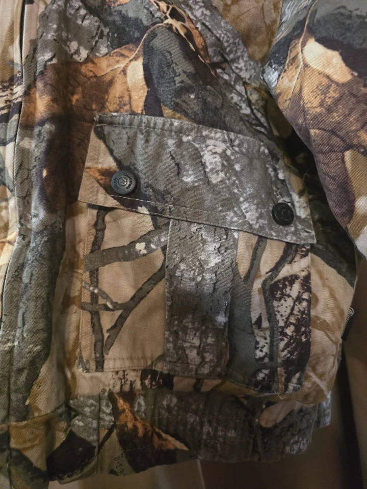 Outfitters Ridge Fusion 3-D Quilted Camo Hood Jacket Youth L (12/14) - Image 3 of 4