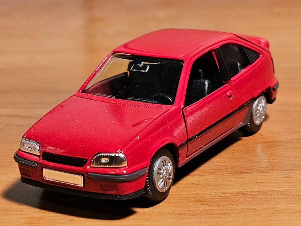 OPEL KADETT GSI - GAMA 1196 - Photo 3/4