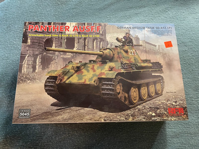 Rye Field Models 5045 1:35 Sd.Kfz.171 Panther Ausf.  Tank Kit-SEALED 4160