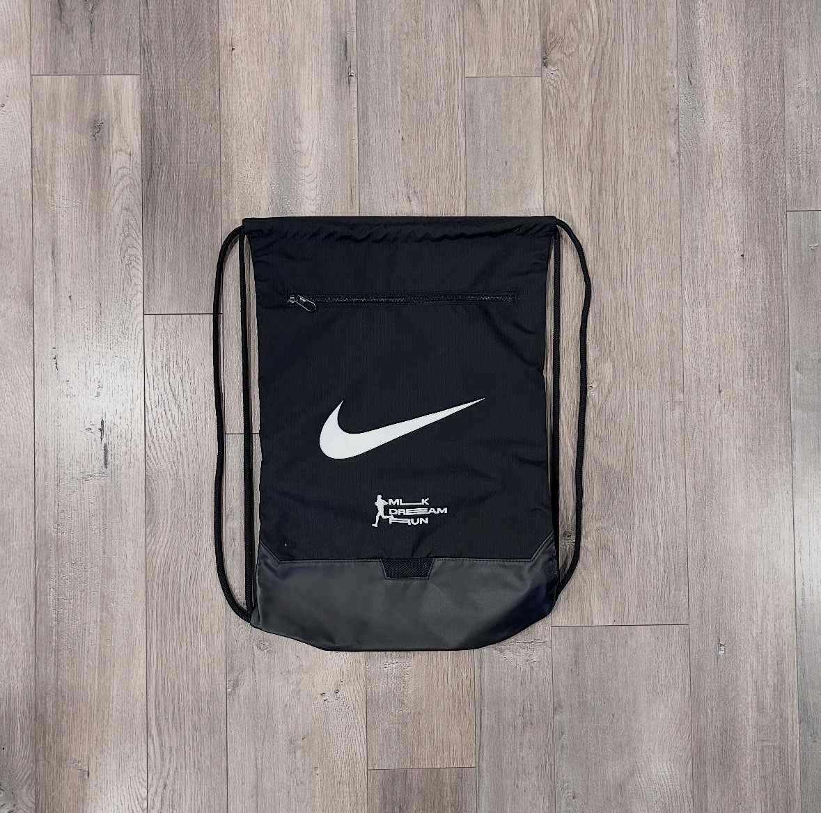 Logo Zip Pocket Gymsack black ballaholic 【公式通販】