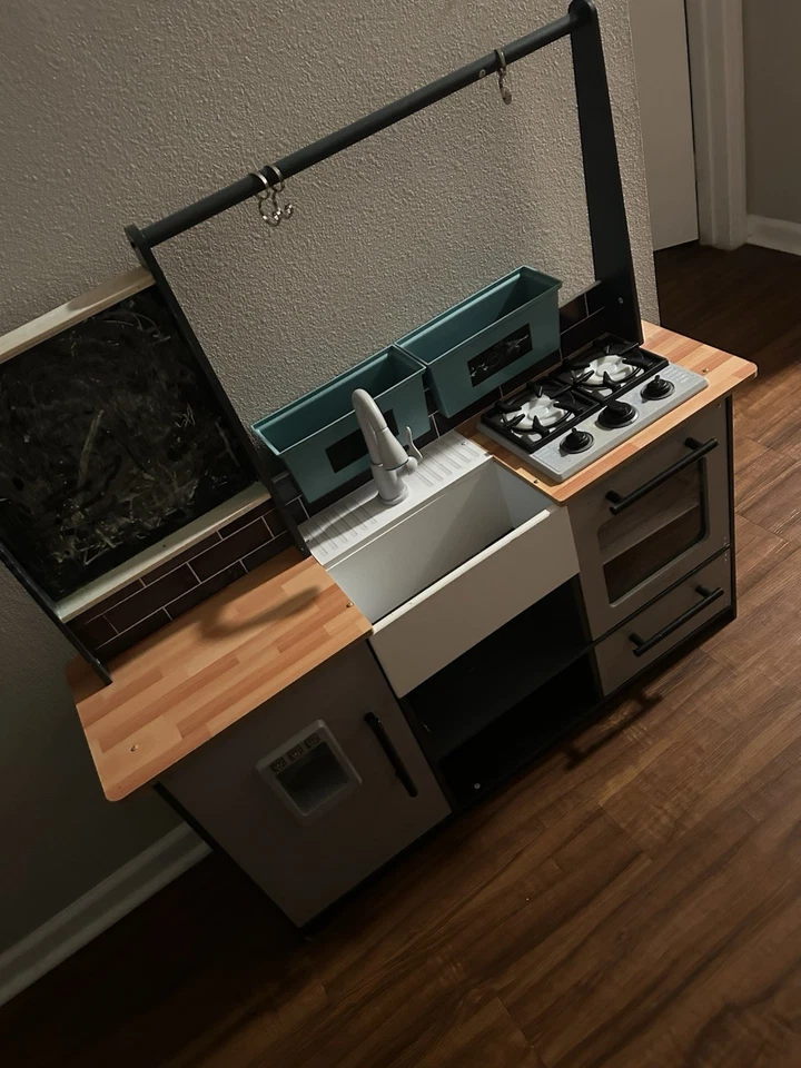 Kids Play Kitchen Set With Chalkboard - Image 2 of 3