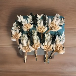 8  Boutonnière  For Weedings All Ready To Go Needs Fluffed And Needless