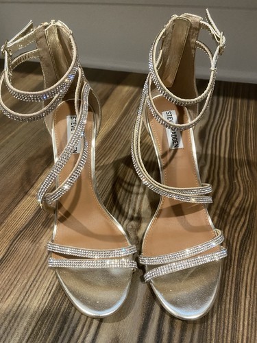STEVE MADDEN Gold Iridescent Rhinestone Stilettos Heels Women’s Size 8½ - Picture 2 of 7