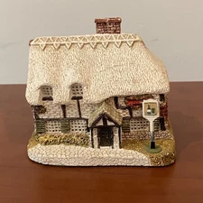 Bottle & Glass Miniature Cottage Stevelyn Cheers Collection Oxfordshire Pub