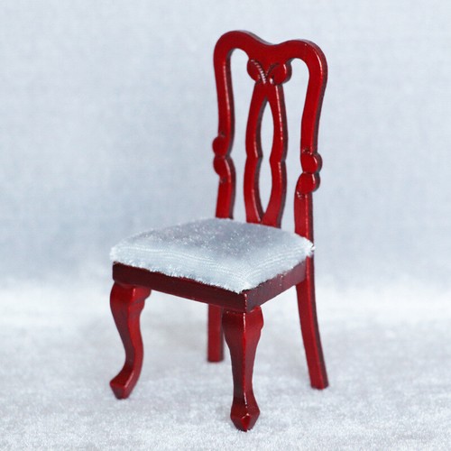 Chaise rouge en bois miniatures maison de poupée échelle 1:12 mobilier de salle à manger accessoire - Photo 1/7