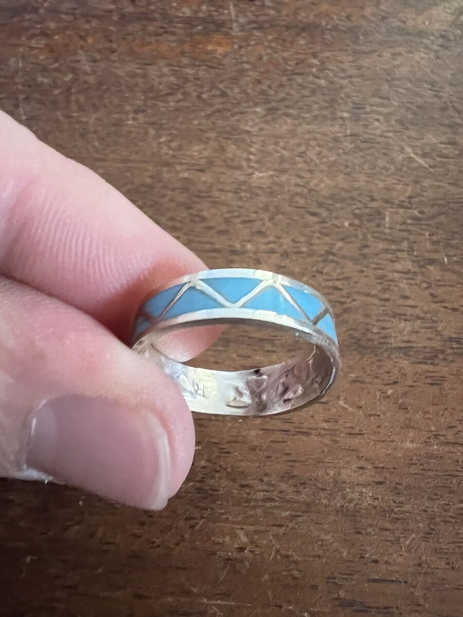 Completely Hand Inlaid Vintage Native American Zuni Turquoise Woman Sterling Silver Necklace Completely Hand Inlaid Vintage Native American Zuni Turquoise Woman Sterling Silver Necklace
