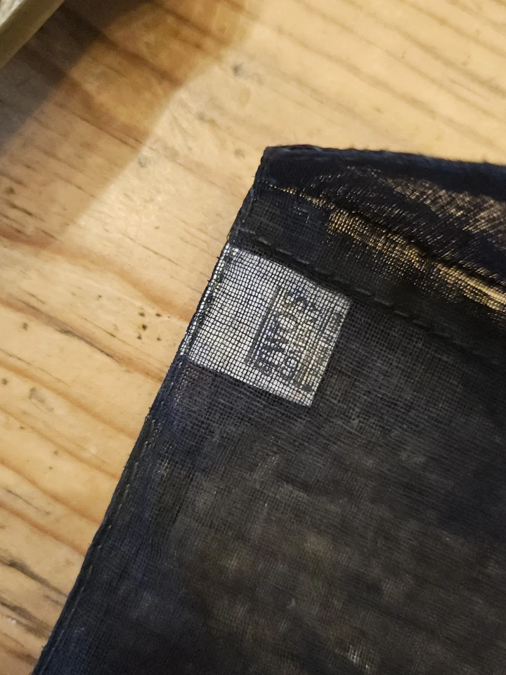 TWO'S COMPANY ANTIQUE SILVER FLOWER SCROLL 3" COMPACT Make-up PURSE MIRROR W Bag - Image 2 of 4