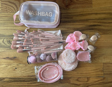 Pink Makeup Brush Set with Cosmetic Bag, Makeup Sponges Powder Puffs