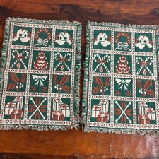 Vintage Christmas Woven Tapestry Placemats Set of 2 Fringed Reversible Holiday