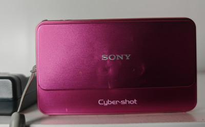 SONY Cyber Shot DSC-T99 CCD 14.1MP 4x Optical Zoom Digital Camera-Pink