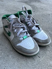 Air Jordan Air Jordan 1 Mid SE Grey Pine Green DC7294-103 s 10