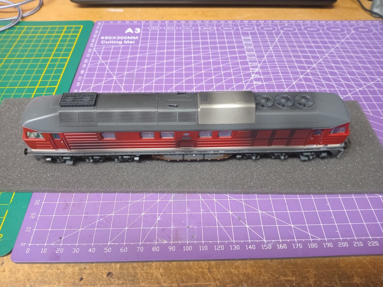 Locomotive diesel 132 285-8 ROCO 52499 HO avec décodeur sonore intégré