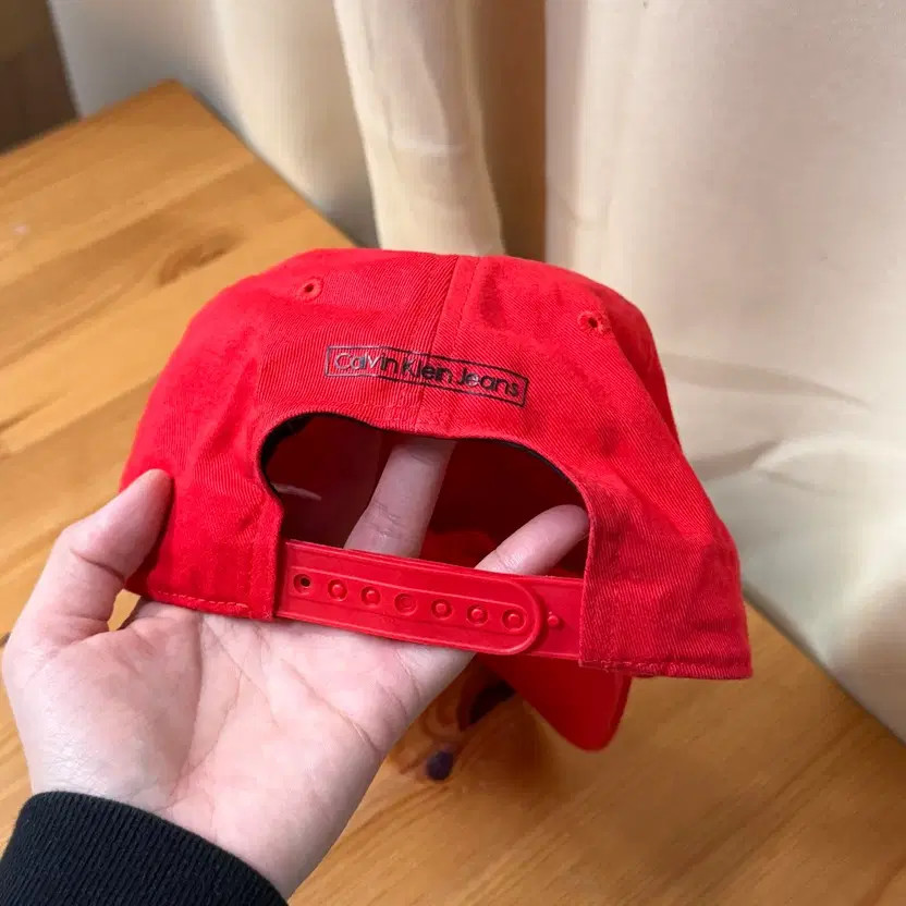 Calvin Klein Men's & Women's One-Size Baseball Cap thumbnail 8