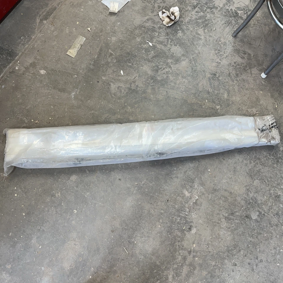 Barra de refuerzo delantera de acero para Ford Mustang 1999-2004 F01006216 Foto 2 de 2