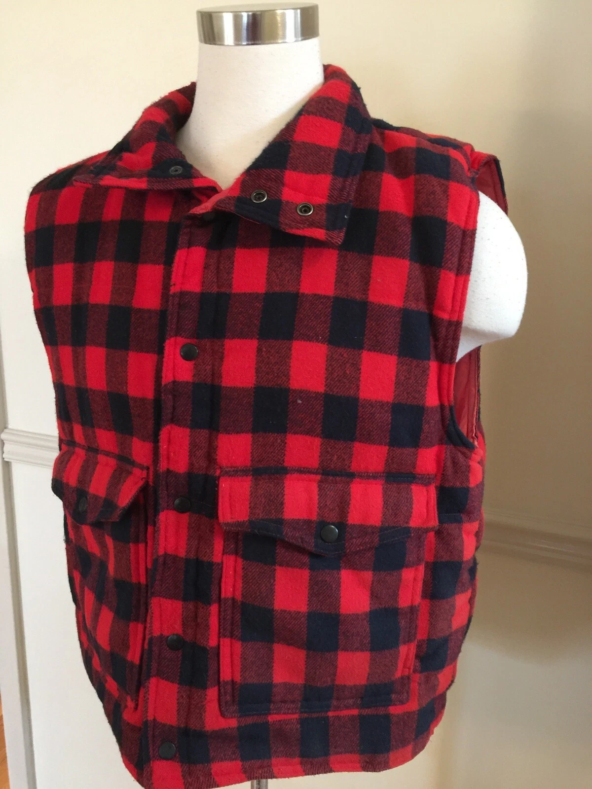 Sportsman’s Choice Lined Check Vest Jacket Men's Tag XL - More Like Large