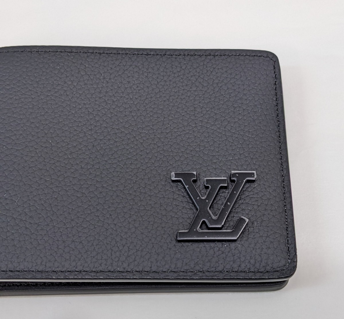 Louis Vuitton M69829 Black Multiple Wallet Unisex Bi-Fold New w 