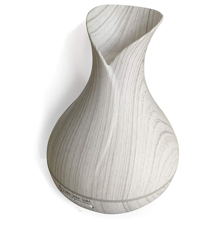 White Floral Shape With 400ml Water Tank And Color-changing