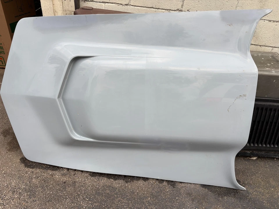 Corvette L88 HiRise 1968-1972 capó de fibra de vidrio estilo largo Foto 3 de 4