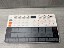IK Multimedia UNO Drum Portable Analog/PCM Drum Machine A1D029770 