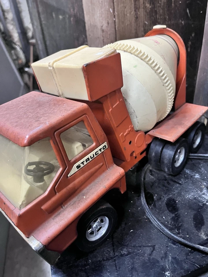 Vintage Toy Truck XL Structo Toy Mixer Truck. Metal. 12”x 5” Approx. - Image 3 of 4