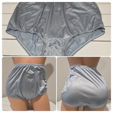 Vanity Fair Granny Panty Shiny Nylon Full Cut Ravissant 7/L Starlit Silver