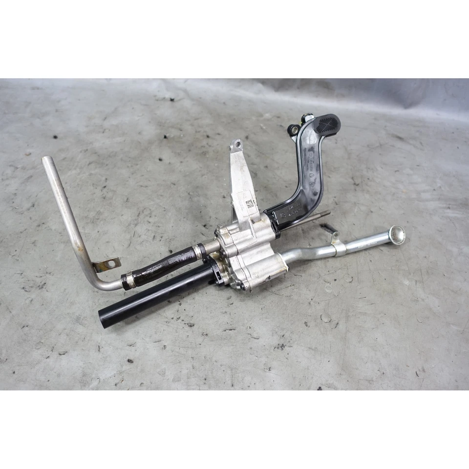 Bomba de lubricación de aceite secundaria de succión BMW F80 M3 F82 M4 S55 2014-2019 FABRICANTE DE EQUIPOS ORIGINALES Foto 4 de 4