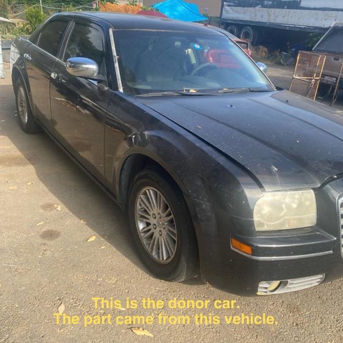 2010 CHRYSLER 300 Sedan Fog Light Grille Trim Cover Right Side PIN 04805950A - Picture 13 of 17