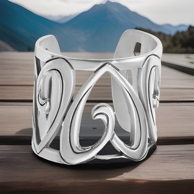 Brighton Christo PRAGUE Ring Hearts Wide Style J62650 NWT List $36 Rare Find!
