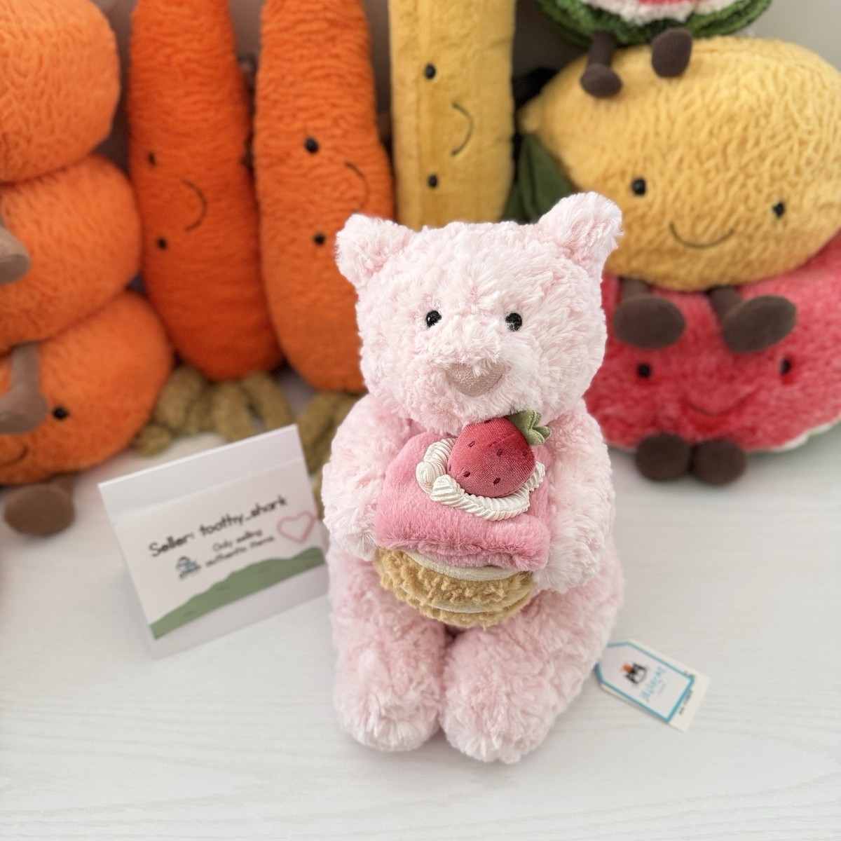 　ジェリーキャット上海限定 いちごベア leola bear Jellycat Shanghai Exclusive Leola Bear with Strawberry Cake - 100