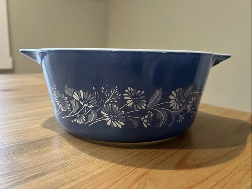 VINTAGE Pyrex Colonial Mist Blue White Daisy 475-B 2.5L Casserole Bowl Dish