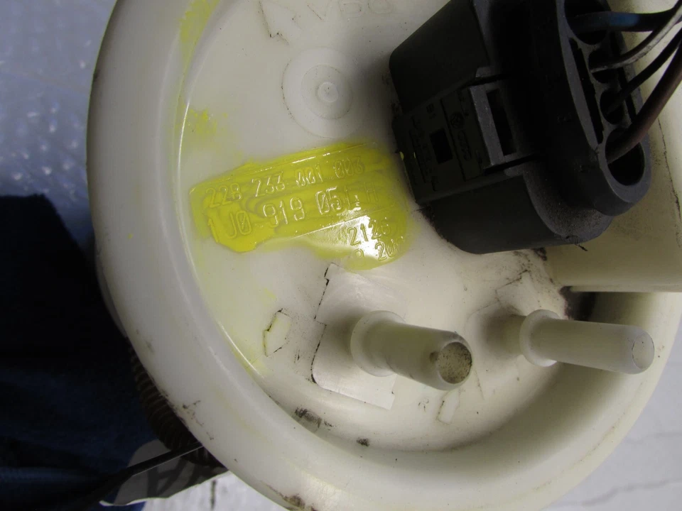 BMW 545I 2004 conjunto de bomba de combustible unidad de envío OEM 0580314028 Foto 4 de 4