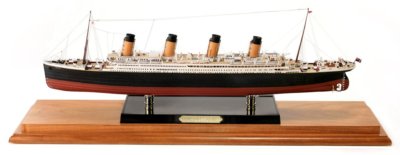 1/350 R.M.S. TITANIC タイタニック RMS Titanic 1/350 Wooden Assembly Kit Japan's Only Wooden