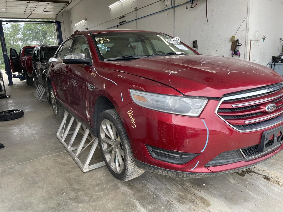Conjunto de bomba y motor ABS usado se adapta a: montaje Ford Taurus 2014 desde 08/05/13 G Foto 4 de 4